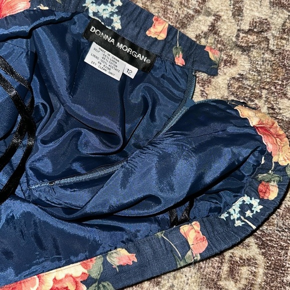 Vintage 80’s Donna Morgan women’s , timeless floral 2 piece skirt suit size 12 - Picture 13 of 16
